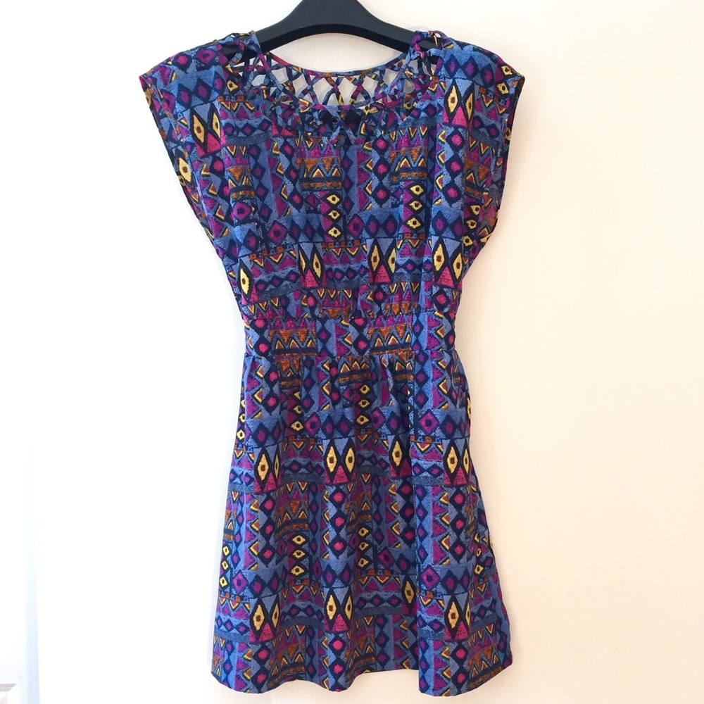 Forever 21 Patterned Dress Size Small